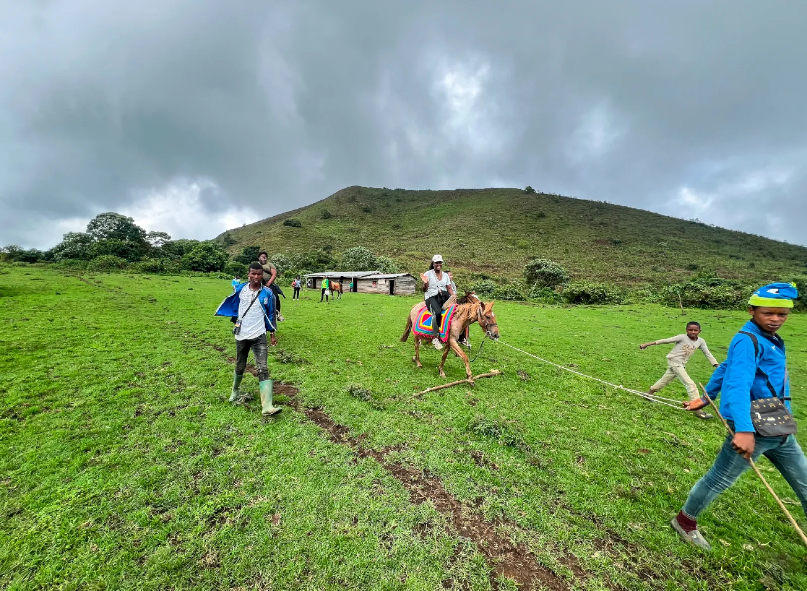 RANDONNÉE ET BIVOUAC AU MONT MANENGOUMBA galerie 4